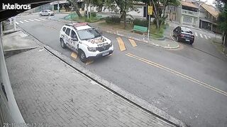 Knife-Wielding Man Confronts Police in Brazil, Shot During Encounter