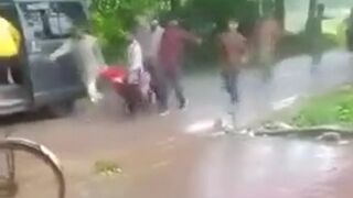 MUSLIMS KIDNAPPING HINDU WOMAN