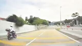 Idiot driver causes traffic policeman had accident