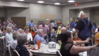 Republican Meeting in Arkansas Ends With a Crazy KO