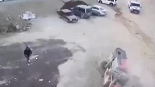 Tip #1 for you Guys. You Can't Stop an Excavator with your bare Hands. Driver and Helper Die