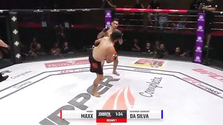 One Armed MMA Fighter Knocks out Opponent in First Round