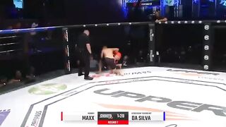 One Armed MMA Fighter Knocks out Opponent in First Round