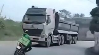 HIS LAST DELIVERY FOR TODAY!!!