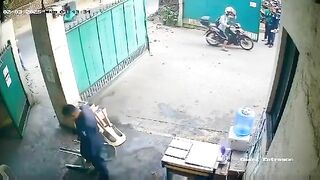 You're Fired! Security Guard Boss Executes his Guard for being LATE