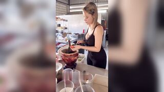 Beautiful Thai Food Lady