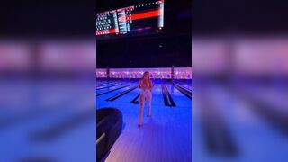 Who Wears this to Bowling? But I Love It. She's Pretty