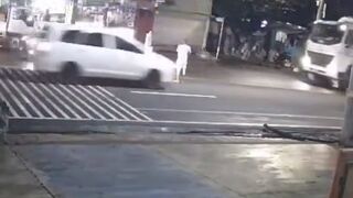 Construction Worker has about the Worst Death you can Imagine. Watch