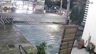 Construction Worker has about the Worst Death you can Imagine. Watch