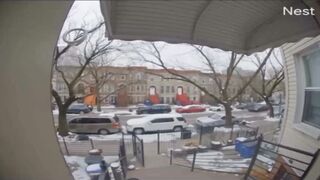 NYC USA: Man Killed his Girlfriend in the Street then Killed Himself