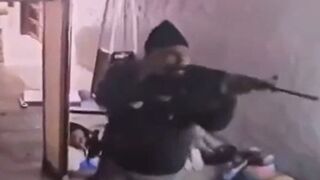 WOW: Extremely Calm Security Guard Ends Mass Shooting Attempt in Tennessee.