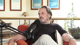 Elon Musk's Dad Errol Claims That Michelle Obama is Indeed a Man. Lol