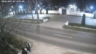 Good Man tries to Stop his Drunk Friend in the Street and is Killed by Him