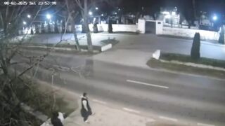 Good Man tries to Stop his Drunk Friend in the Street and is Killed by Him