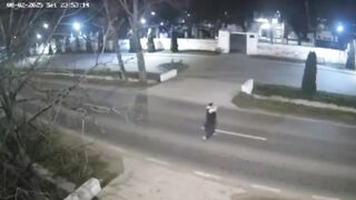 Good Man tries to Stop his Drunk Friend in the Street and is Killed by Him