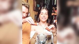 What did she feel to make that face?