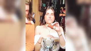 What did she feel to make that face?