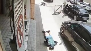 Hitman thinks He Got Away with It. Nope