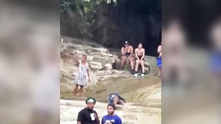 24-year-old dies while trying to jump from a tree