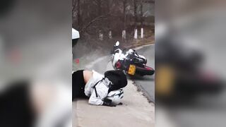 Stupid Chinese biker making a video gone very wrong
