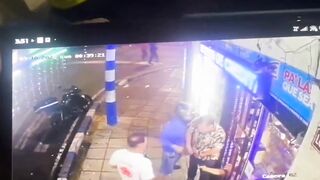 Thug vs. Liquor Store Owner in Wicked Lethal Gunfight