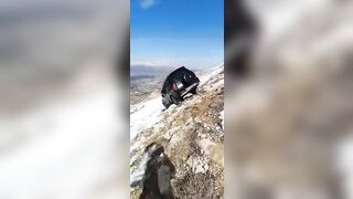 Fatal Mitsubishi offroad trip