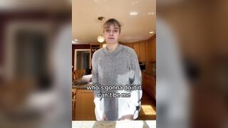 She wants someone to k*ll President Trump