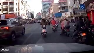 Crazy Bull savagely crashed Chinese girl on moped