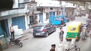 2 Men can't Escape Final Destination