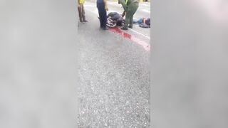 Tragic! Two Motorcyclists Lose their Balance at the Wrong Time