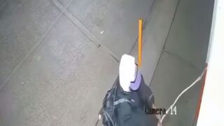 This is NOT the Way to Steal Cables Correctly
