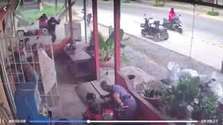 Man goes from Relaxing in a Hammock to Dead in the Hammock