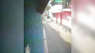 4 Gangsters Light Up a Green Jeep then Come Back for More