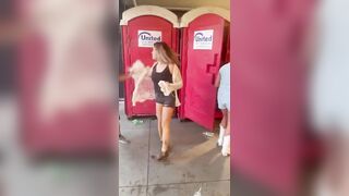 Mom stepped in to defend her daughter from a fight