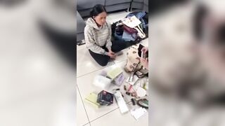 Employer Exposes Her Domestic Helper For Stealing at Her Very Last Day of Work