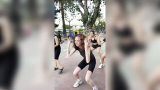 Why are these women doing this!? ????