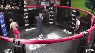 Island Boy get knocked out by Oblivion in boxing match (FULL VID)