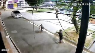 Video shows moment when man is shot dead in Cruz das Almas square