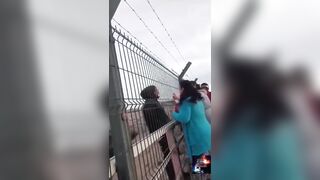 Man Stops Traffic to Jump Off Bridge despite the Pleads of Strangers. The man had previously murdered his daughter's partner.