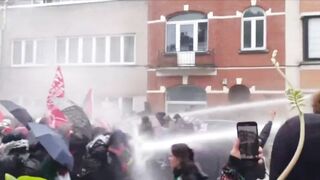 The Belgian police have had enough of Islamic fanatics.