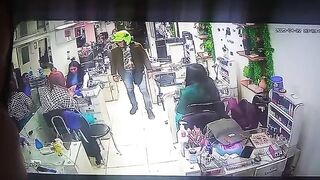 Policeman (36) kills woman (26) in her workplace. Shot 12 times then pops himself up