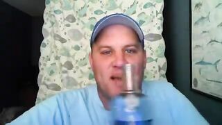 This Guy Chug The Entire Bottle of Absolut Vodka in 15sec