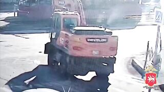 Excavator never Saw Her? Woman Trampled to Death (Slow Motion Added)