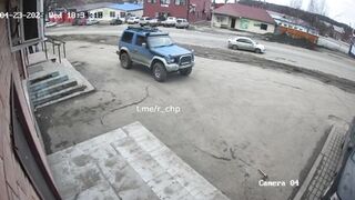 18-year-old criminal with Ax is Going NOWHERE...Major Failed Robbery