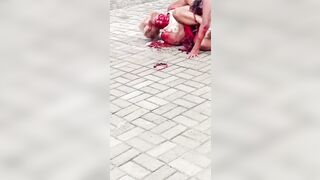 Fight between women ends in attack with fork in busy square in Rio