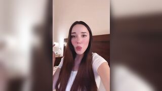 BLACKOUT: “We have no answers.” Woman Sounds Off against Spain's Pedro Sánchez after 8 Hour Blackout and No Answers from Anyone