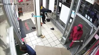 Three Thugs Beat up a Papa John’s Worker in the Bronx and Stole Two Pizzas.