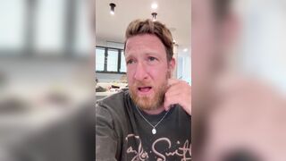 Dave Portnoy at War with Kids Who Went to his Bar with a "F*ck the Jews" sign.