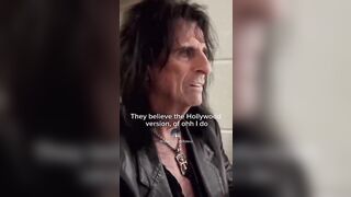 Alice Cooper Shares his Faith in Jesus.
