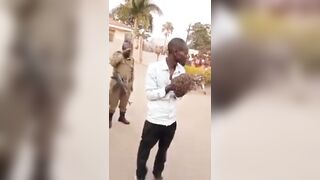 Creepy: "African witch" in Uganda arrested a motorcycle thief with Handcuffs of Bees